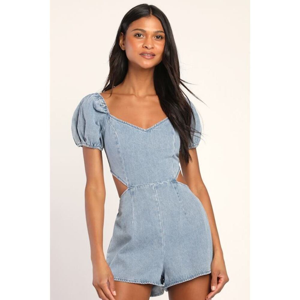 Lulus Blushing Beauty Light Wash Denim Puff Sleeve Romper Blue - Size M - Picture 1 of 3